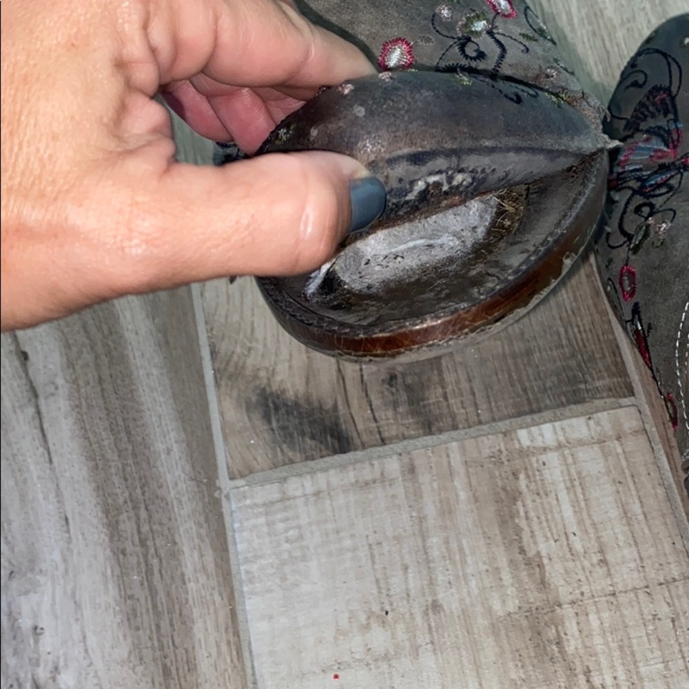 Embroidered Faux Leather Ankle Boots Sz 9.5-10 - Picture 8 of 11